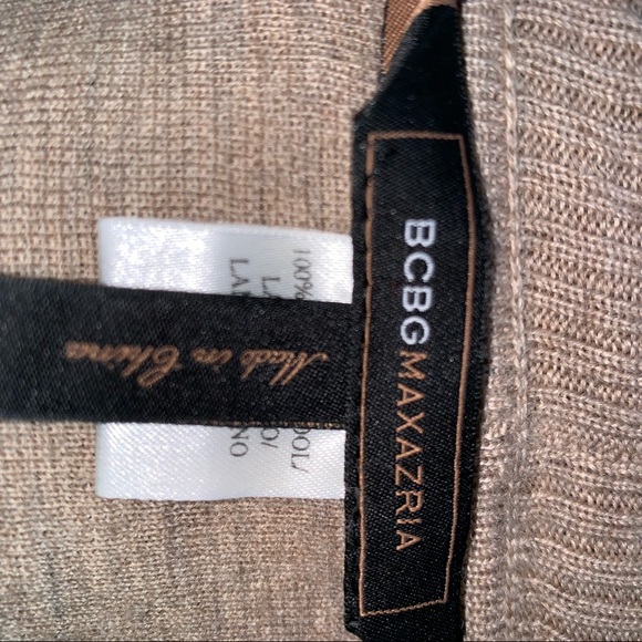 BCBG MAXAZARIA Tan 100% Warm Wool Soft Sweater XS - Picture 7 of 8